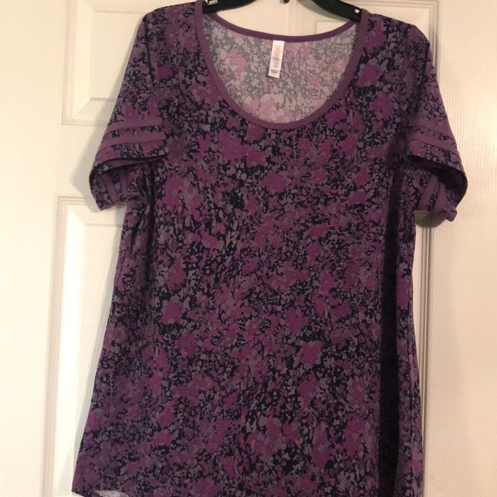 LulaRoe Classic Tee
